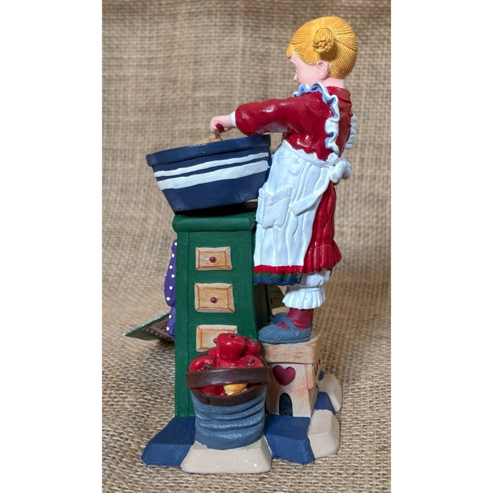 Department 56 All Through The House Madeline Making Cookies Resin Figurine Xmas - Picture 2 of 10